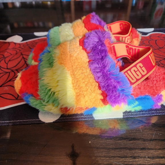 UGG Fluff Yeah slides size 8 rainbow color - Picture 2 of 5